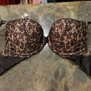 Victoria's Secret very sexy plunge bra